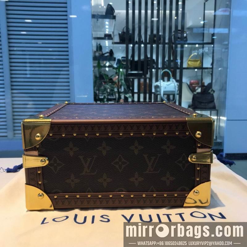 LV Replica Bags LV M4700SP 23x23x11cm QS-7