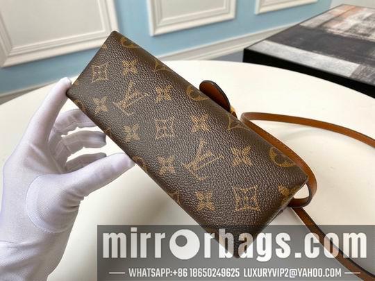 LV Replica Bags Locky BB M44654 20x16x7.5cm gf