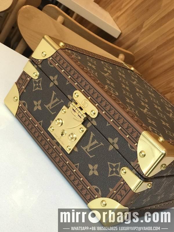 LV Replica Bags LV M4700SP 23x23x11cm QS-4