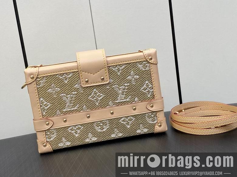 LV Replica Bags Petite Malle M22882 20x12.5x6cm gf