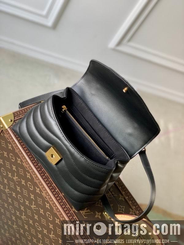 LV Replica Bags New Wave M21797白 M21797黑23x15x10cm gf