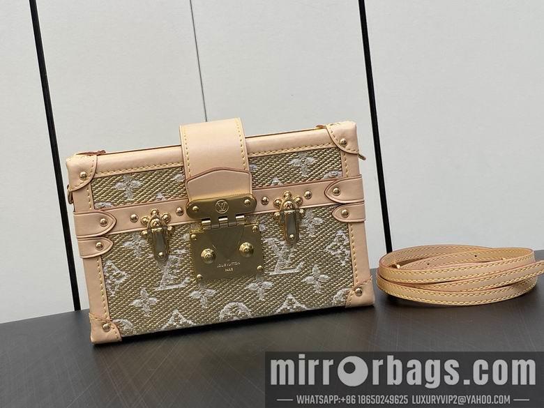 LV Replica Bags Petite Malle M22882 20x12.5x6cm gf