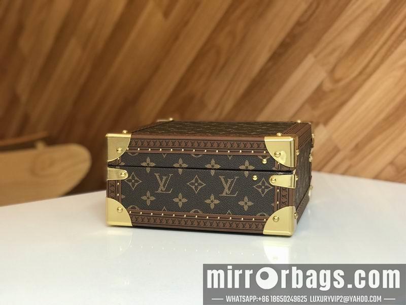 LV Replica Bags LV M4700SP 23x23x11cm QS-5