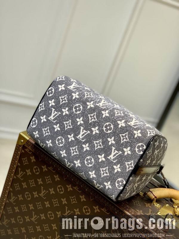 LV Replica Bags Cruise M21464 25x19x15cm gf