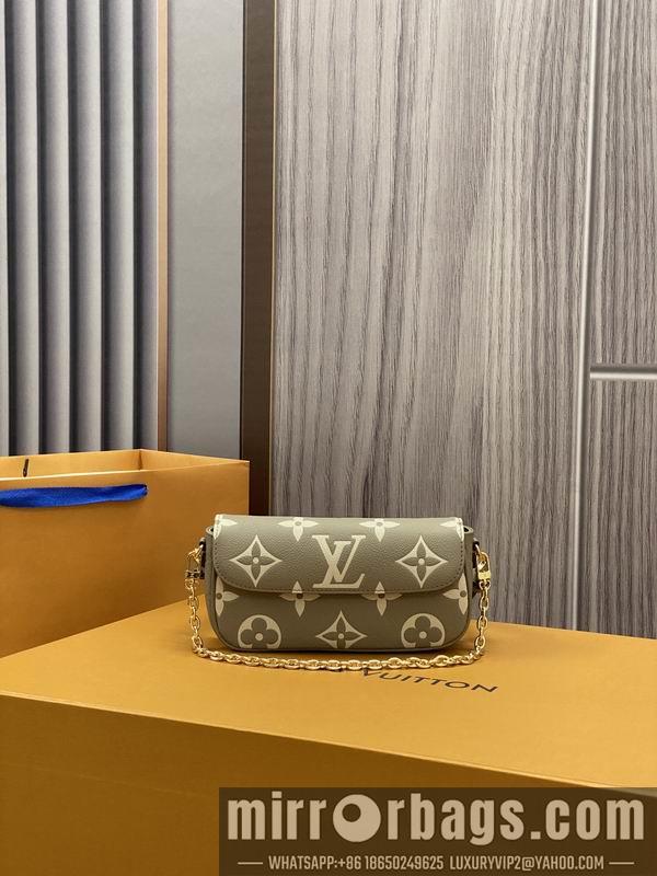 LV Replica Bags Ivy M82210 23.5x12x4.3cm gf