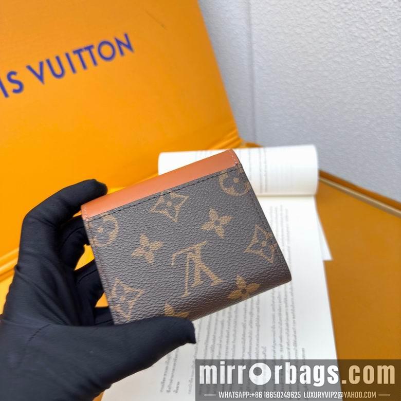 LV Replica Bags M62933 YG 3