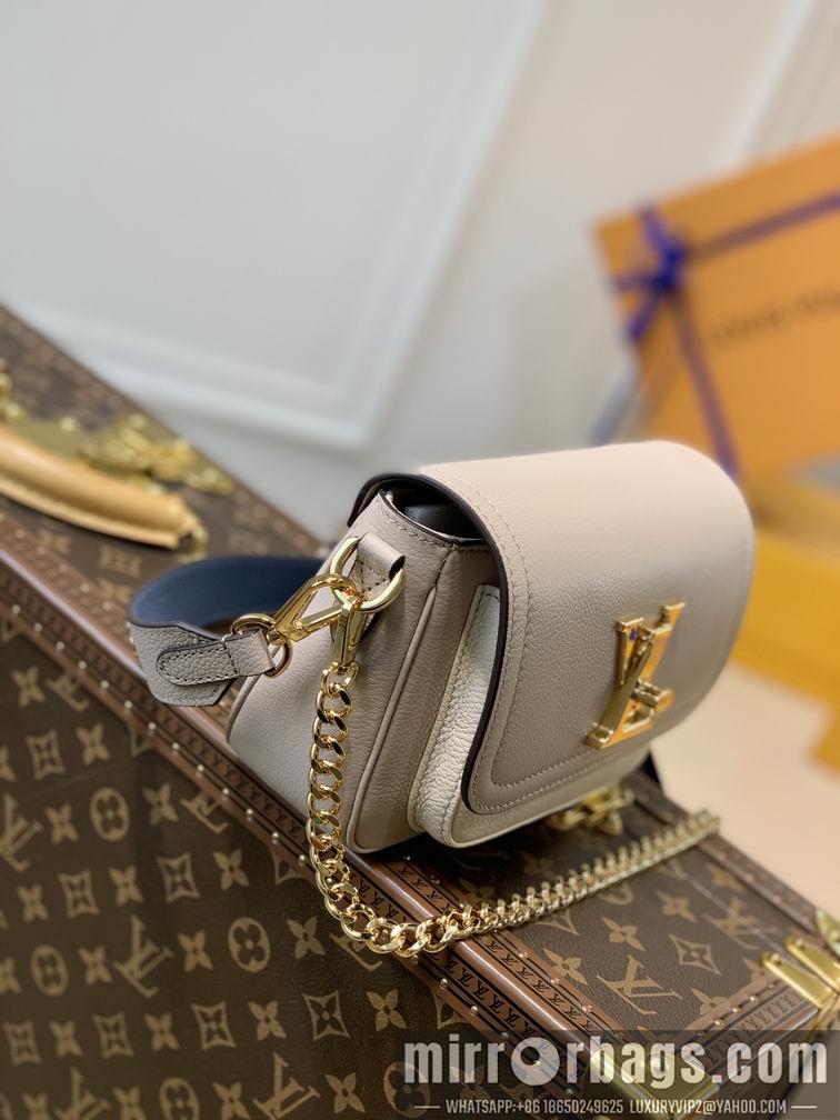 LV Replica Bags Lockme Tender M58554 19x13x8cm gf