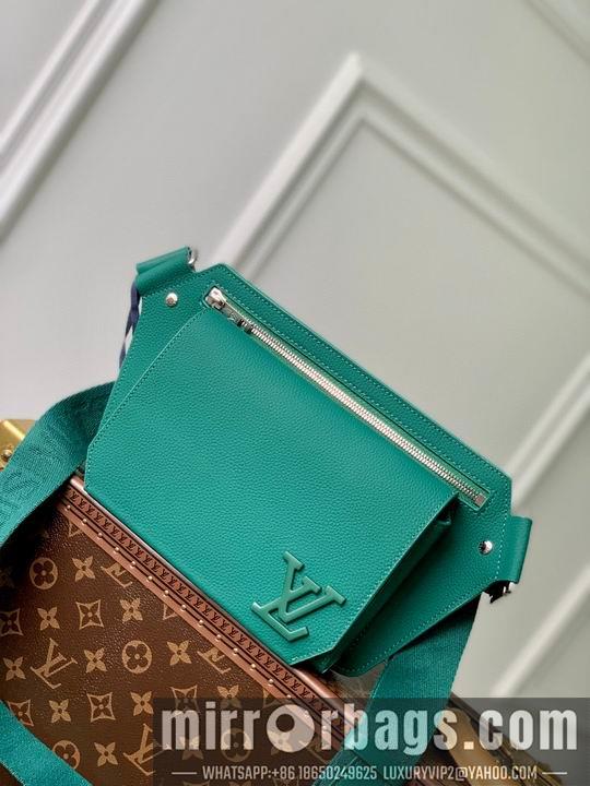 LV Replica Bags Takeoff M22665 30x16x3cm gf1