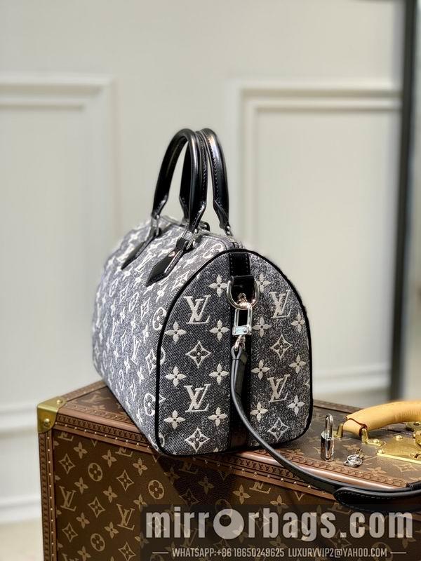 LV Replica Bags Cruise M21464 25x19x15cm gf