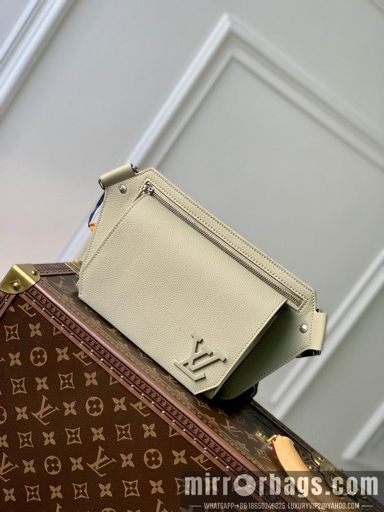 LV Replica Bags Takeoff M22665 30x16x3cm gf