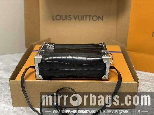 LV Replica Bags Side Trunk M21477 21x14x6cm gf1