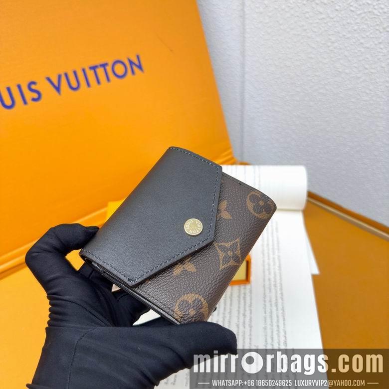 LV Replica Bags M62933 YG 2