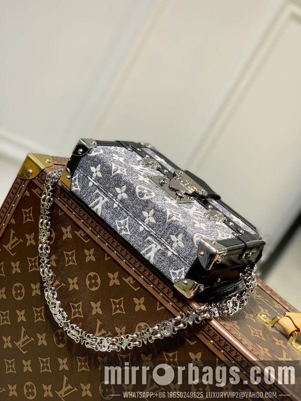 LV Replica Bags Petite Malle M21462 20x12.5x6cm gf