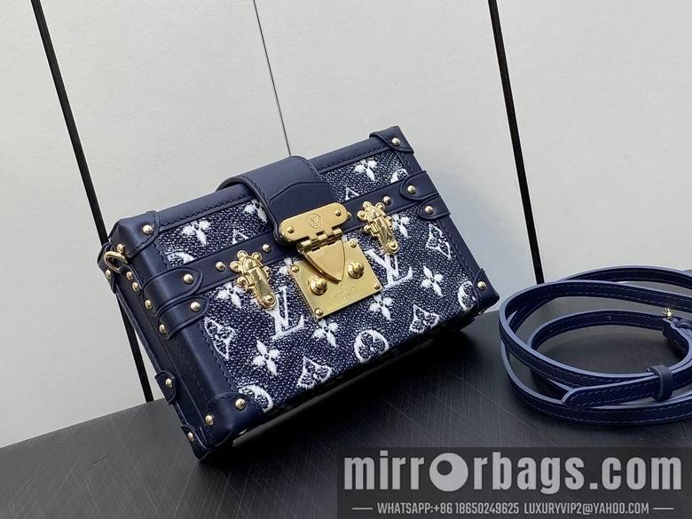 LV Replica Bags Petite Malle M22882 20x12.5x6cm gf