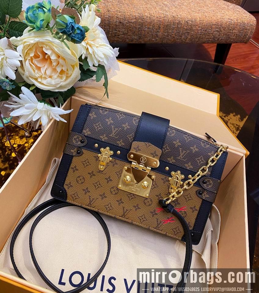 LV Replica Bags Petite Malle Souple M43596 20x12x5.5cm gf