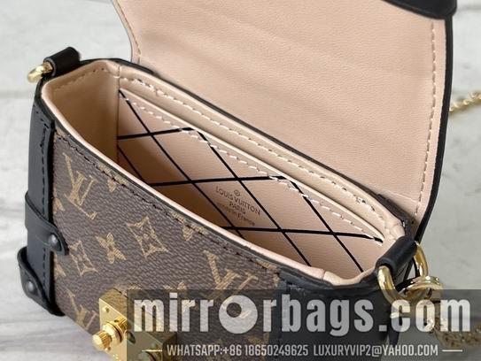 LV Replica Bags Essential Trunk M68757 M68566 7.5x10.5x4cm gf