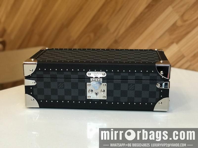 LV Replica Bags LV M4700B 34x18x11cm QS-4