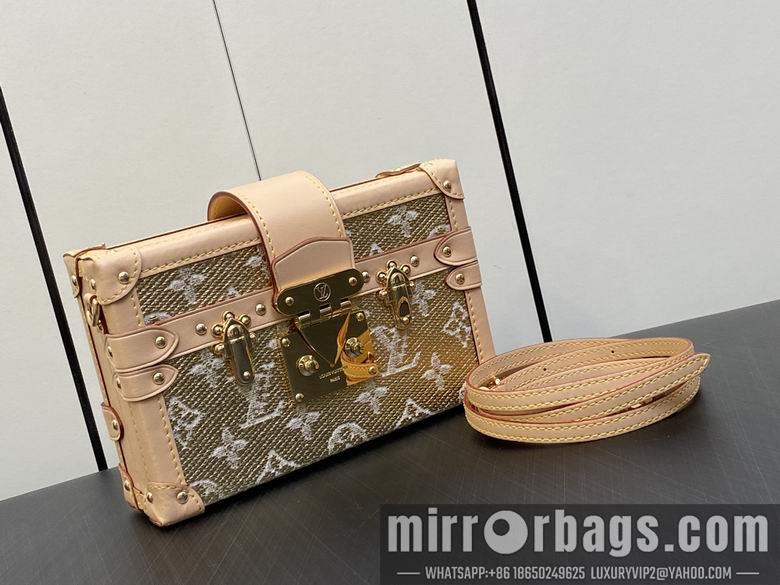 LV Replica Bags Petite Malle M22882 20x12.5x6cm gf