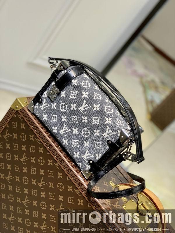 LV Replica Bags Cruise M21460 21x14x6cm gf