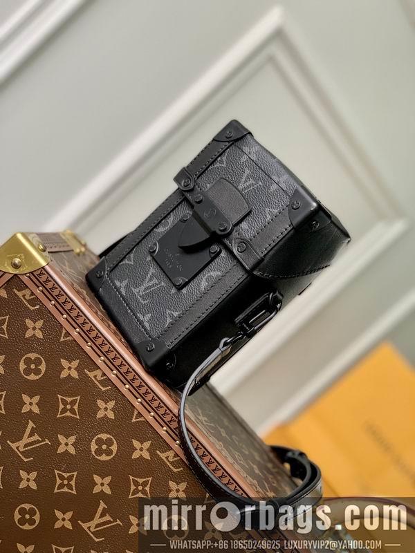 LV Replica Bags Trunk M82077黑花10.7x17.5x6.8cm gf