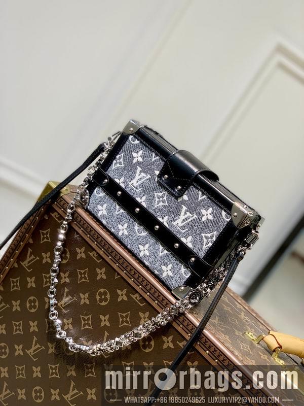 LV Replica Bags Petite Malle M21462 20x12.5x6cm gf