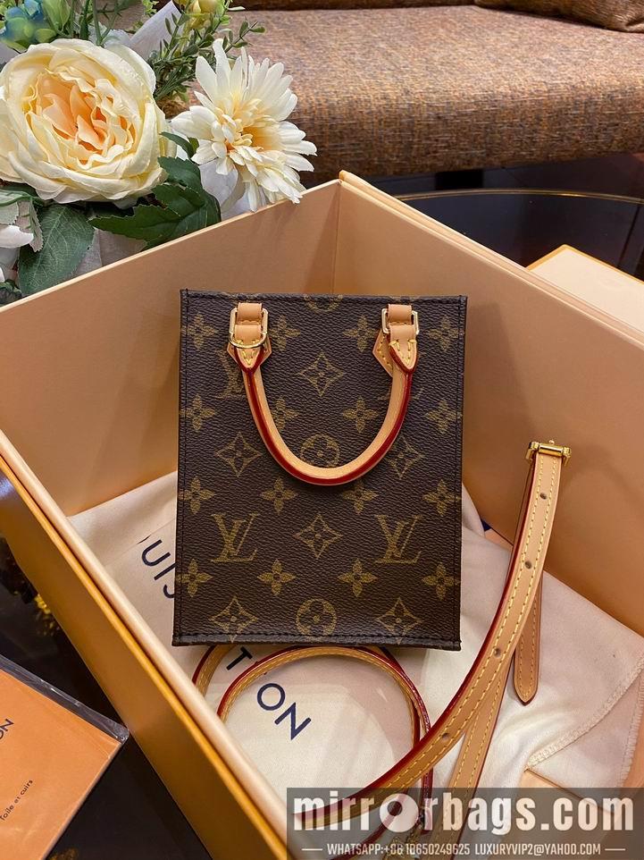 LV Replica Bags Sac Plat M81295 14x17x5cm gf