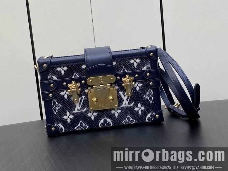 LV Replica Bags Petite Malle M22882 20x12.5x6cm gf