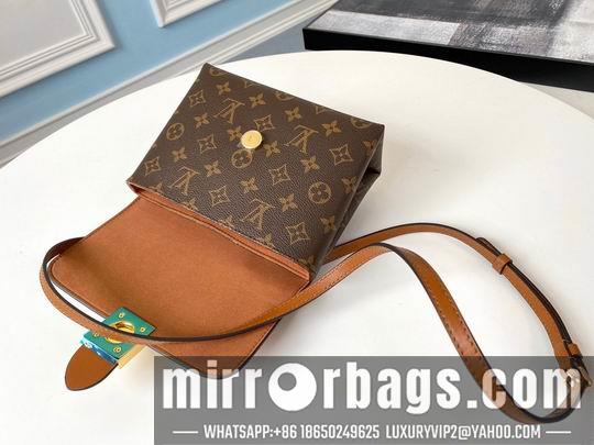 LV Replica Bags Locky BB M44654 20x16x7.5cm gf