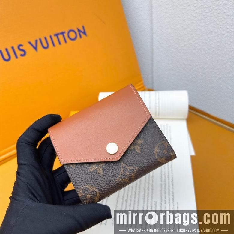 LV Replica Bags M62933 YG 3