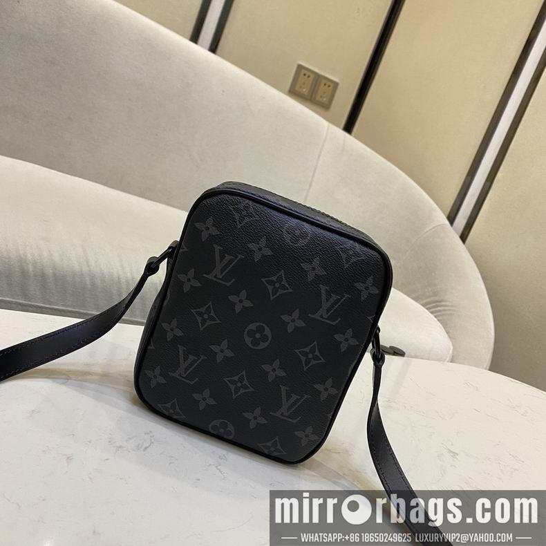 LV Replica Bags Christopher M69404 15x17x8 cm gf