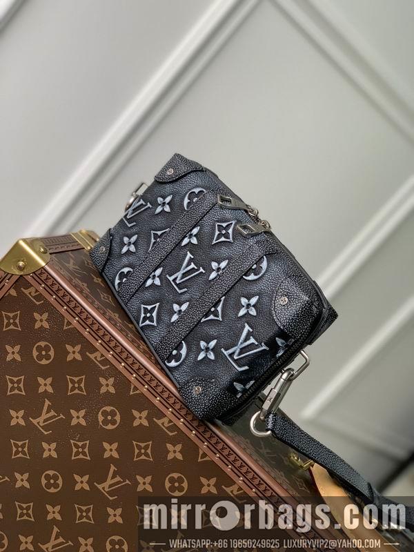 LV Replica Bags Soft Trunk M81776蓝 黑22.5x14x5cm gf