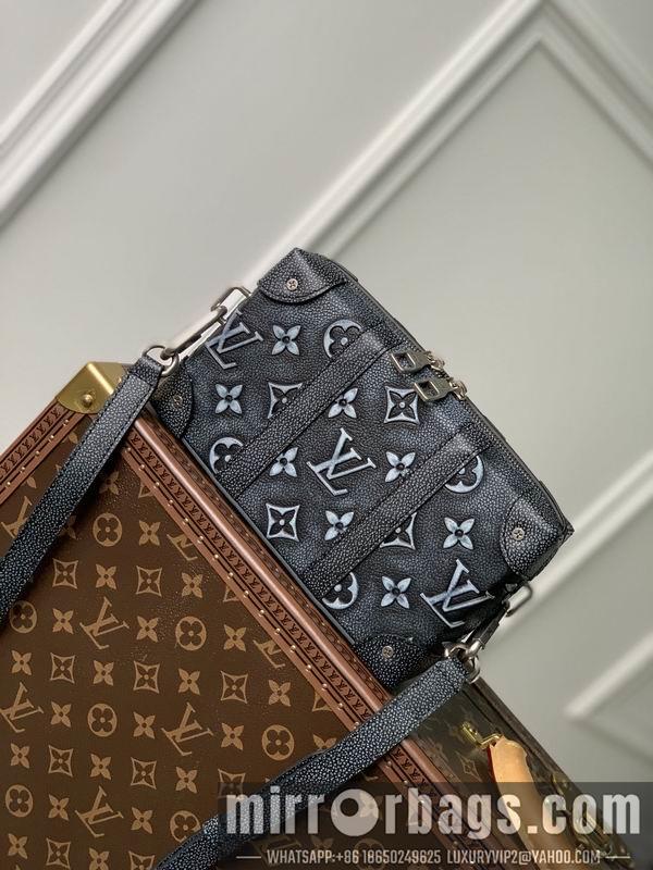 LV Replica Bags Soft Trunk M81776蓝 黑22.5x14x5cm gf