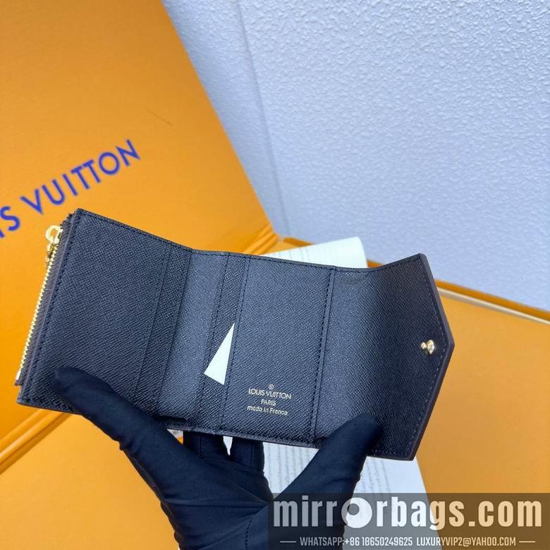 LV Replica Bags M62933 YG 2