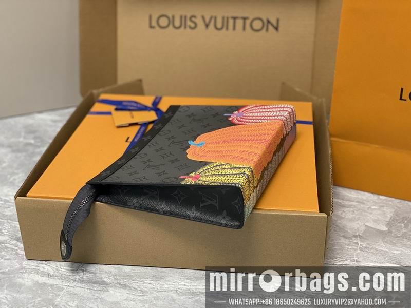 LV Replica Bags Pochette Voyage M81973 27x21x3cm gf