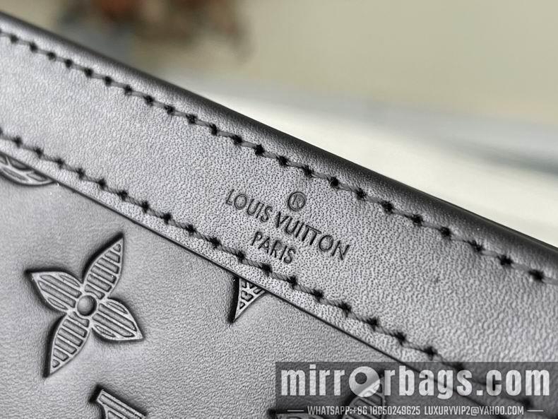 LV Replica Bags Pochette Voyage M81115 22x14.5x4.5 cm gf