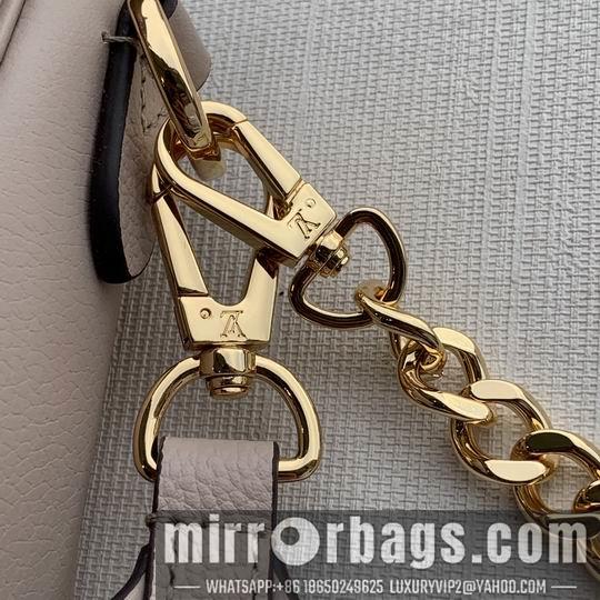 LV Replica Bags Lockme Tender M58554 19x13x8cm gf