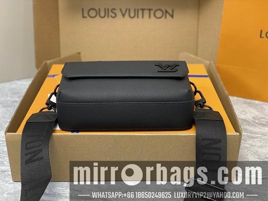 LV Replica Bags Fastline M22482 23.5x18x7cm gf2色