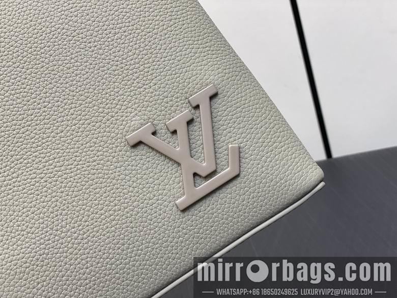 LV Replica Bags M69837 30x22x5cm gf