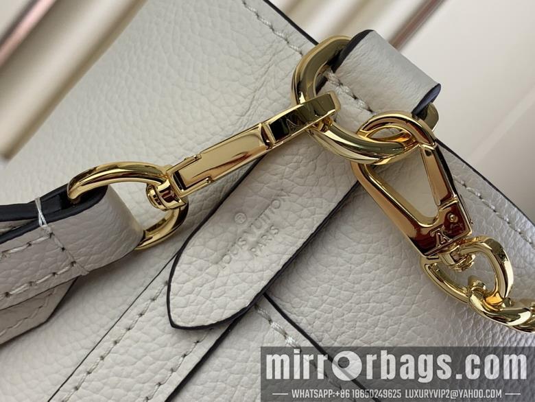 LV Replica Bags Walk M24006 20x20.5x12cm gf2