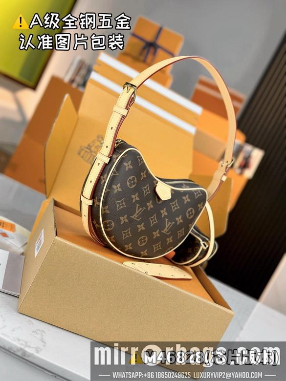 LV Replica Bags Croissant M46828 25x15x5cm gf