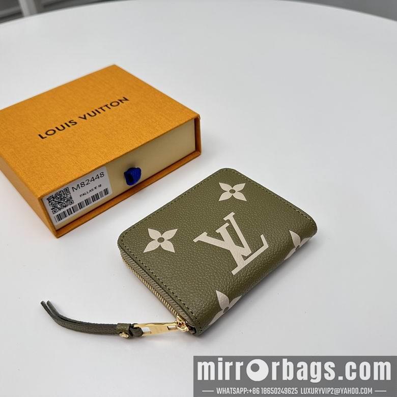 LV Replica Bags M82448 11X8.5X2cm