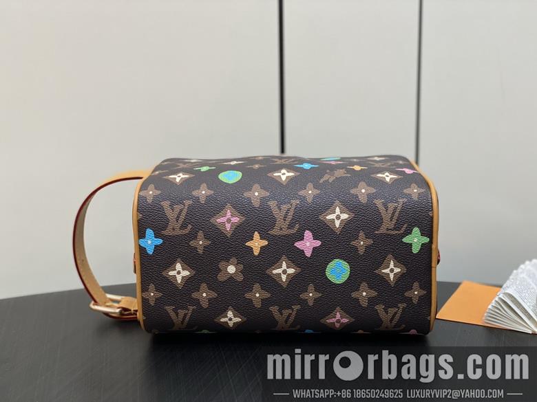 LV Replica Bags Dopp Kit M47069 23x13x12cm gf