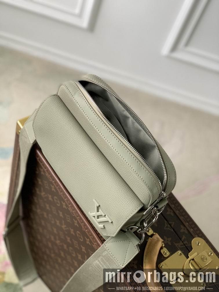 LV Replica Bags Fastline M22611 23.5x18x7cm gf3色