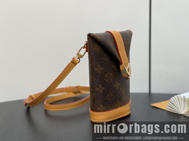 LV Replica Bags Envelope Pouch M11629 12.5x18x8.5cm gf