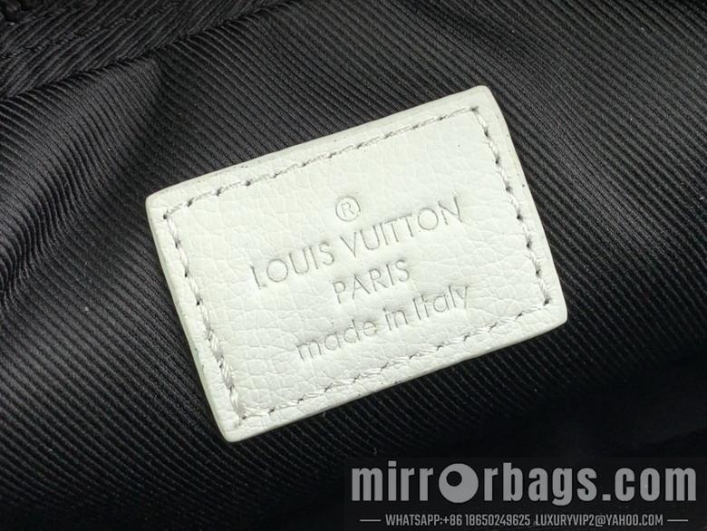 LV Replica Bags Alpha M83383 11x18.5x6.5cm gf