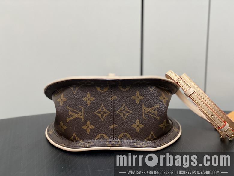 LV Replica Bags Around Me M47117 22.5x21x7cm gf