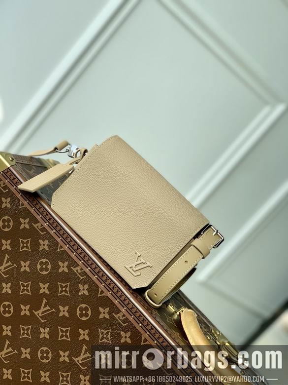 LV Replica Bags Fastline M82804 17.3x12x7cm gf