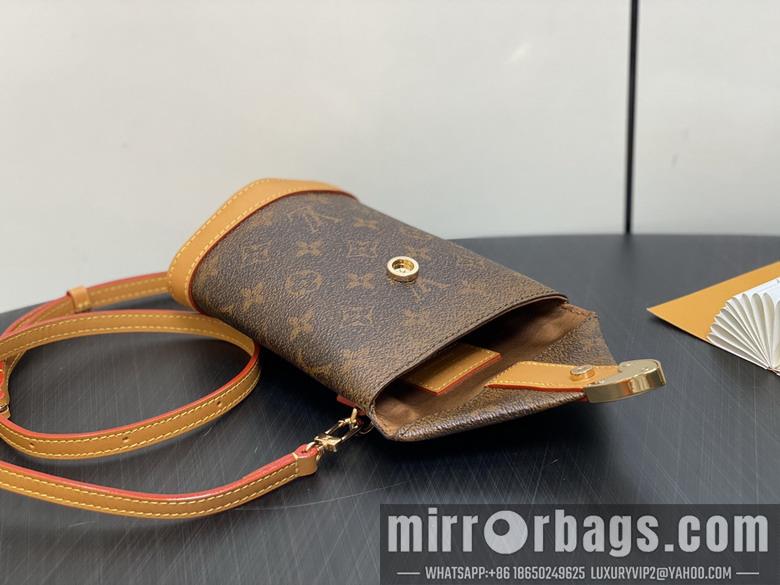 LV Replica Bags Envelope Pouch M11629 12.5x18x8.5cm gf