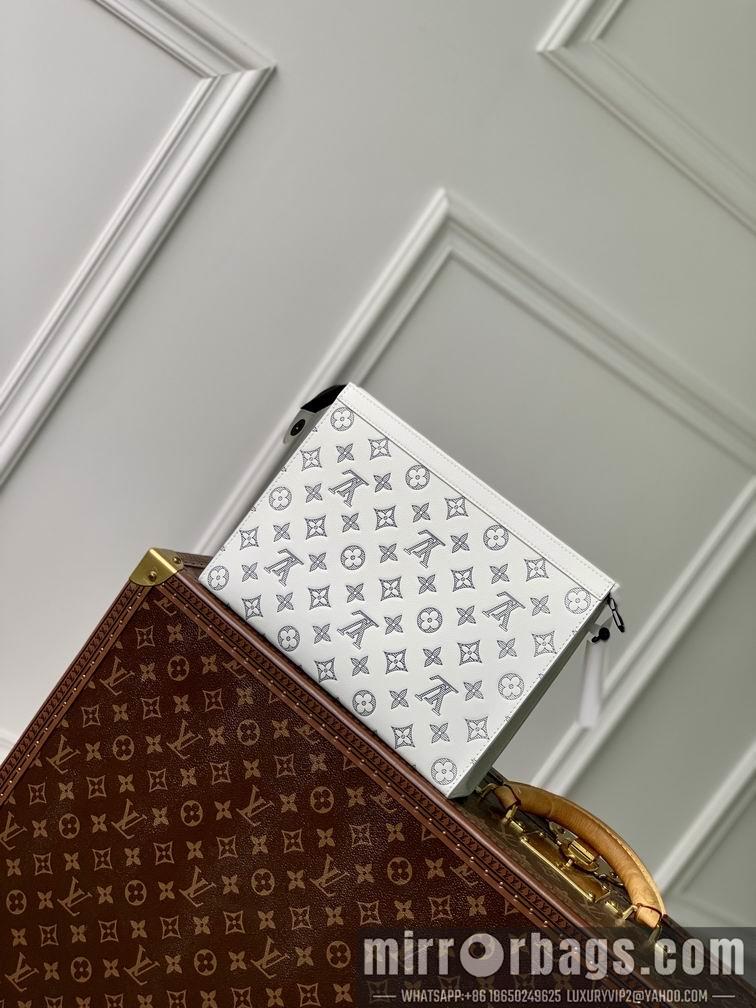 LV Replica Bags Voyage M61692 26x20cm gf1