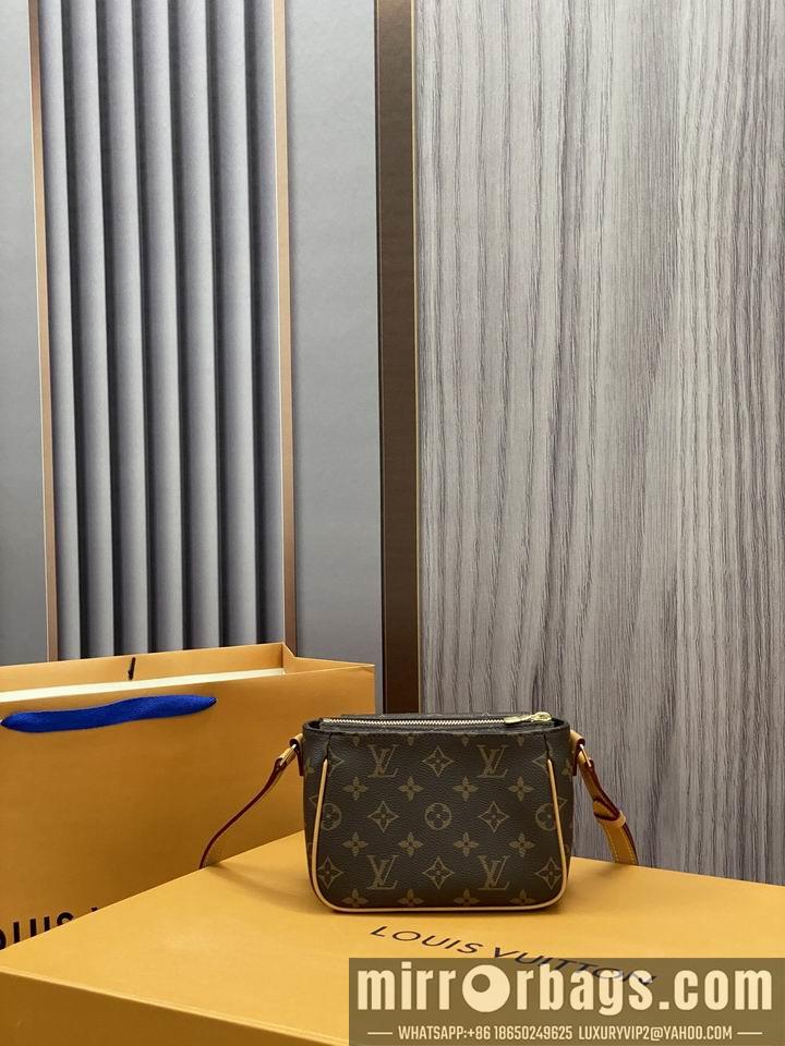 LV Replica Bags 豆腐包 M51165 17x13x9cm gf